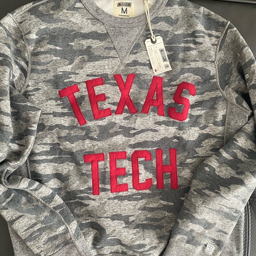 Brand new with tags men’s crew neck sweatshirt